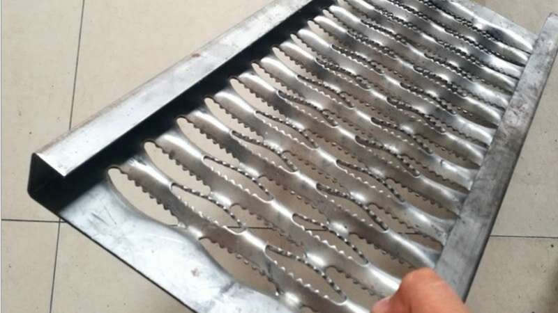 Chapa perforada galvanizada