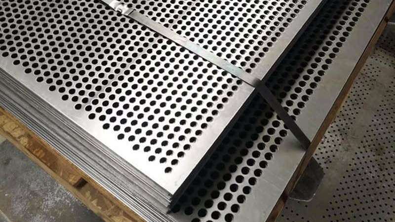 Chapa perforada galvanizada