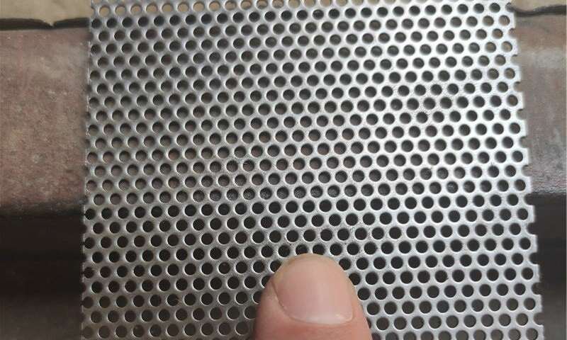 微穿孔金屬板