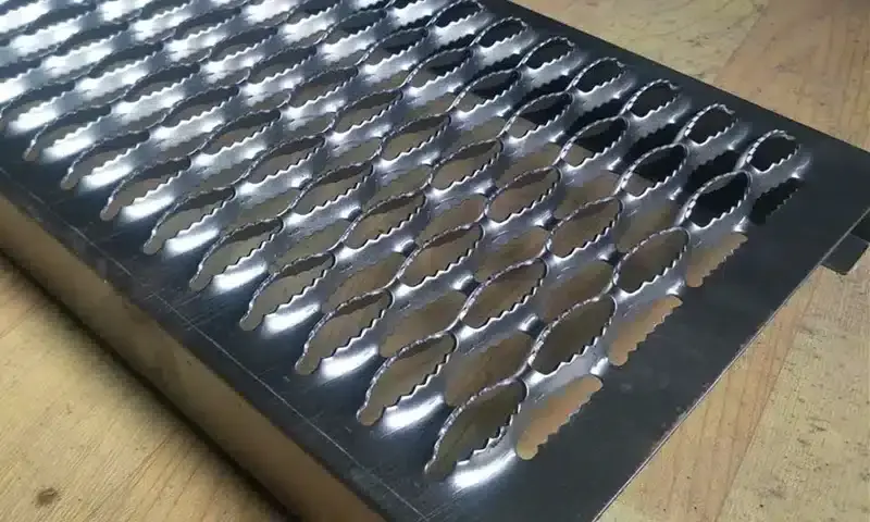 Grille de sécurité perforée