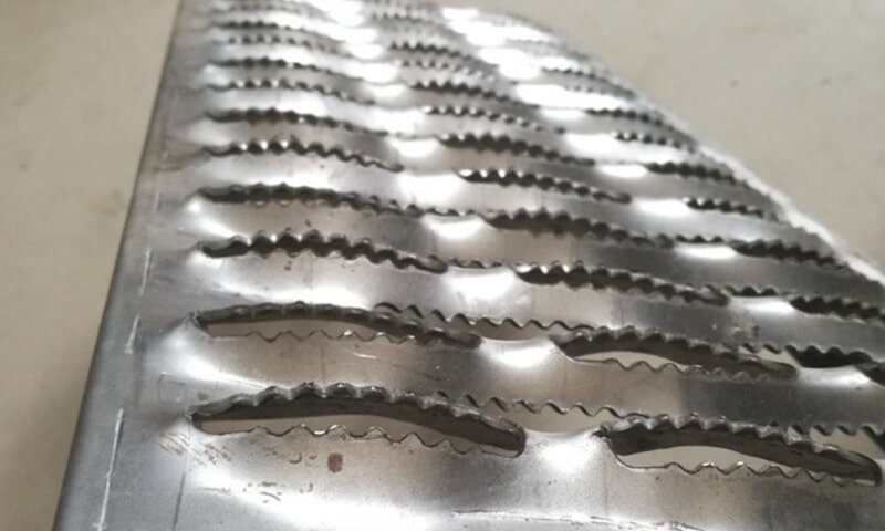 Перфорированная защитная решетка