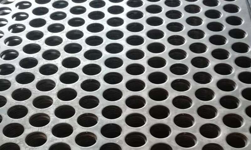 galvanizli delikli levha