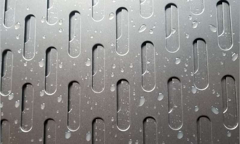 uzun oluklu delikli metal sac