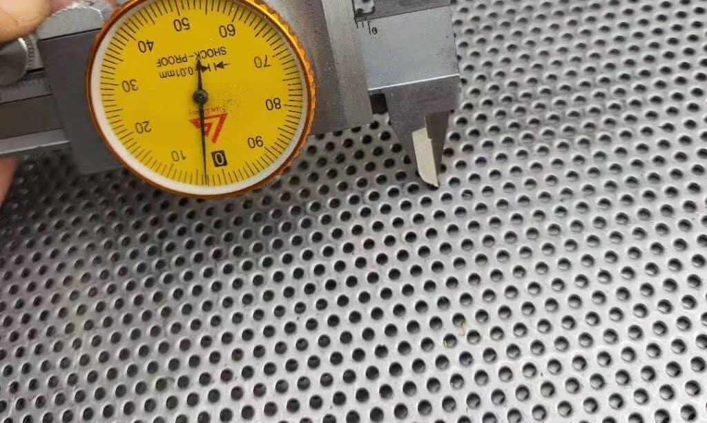 микроперфорированная фильтровальная пластина