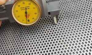 mikroperforerad filterplatta