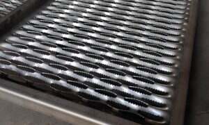 perforierte Platten, die die Entwässerung verbessern und die Rutschgefahr verringern