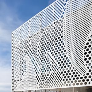 Architektonické perforované kovové panely (3)